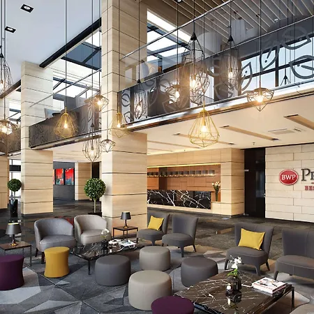 Premier Airport Hotel 4*