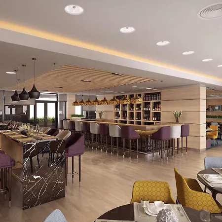 Premier Airport Szálloda 4*