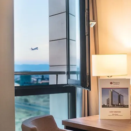 Premier Airport 4*
