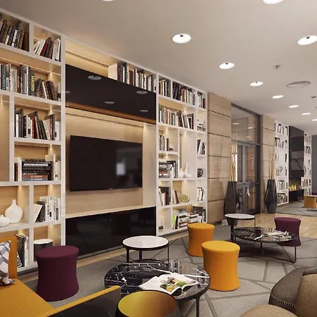 Premier Airport Hotell 4*