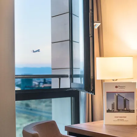 Premier Airport Hotel 4*