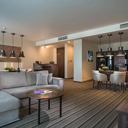 Premier Airport 4* Szófia