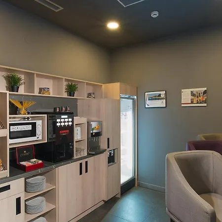 Premier Airport Hotell