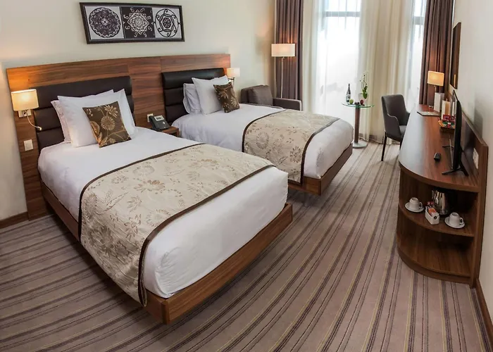 Hotel Premier Airport 4*