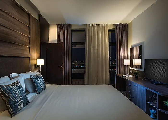 Premier Airport Hotel 4*